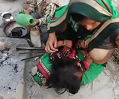 Indian breastfeeding