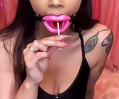Floosie forth Oral Fixation Loves Lollipops