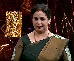 Hot and sexy actress geetha aunty side showcase