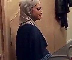 Hijabi lady assfucked