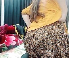 Pakistani Hijab Girl Masturbating With Seeming Hindi Audio