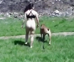 Nude Milf Walking Dog up rub-down the Park w/ Ass-cheeks Plug